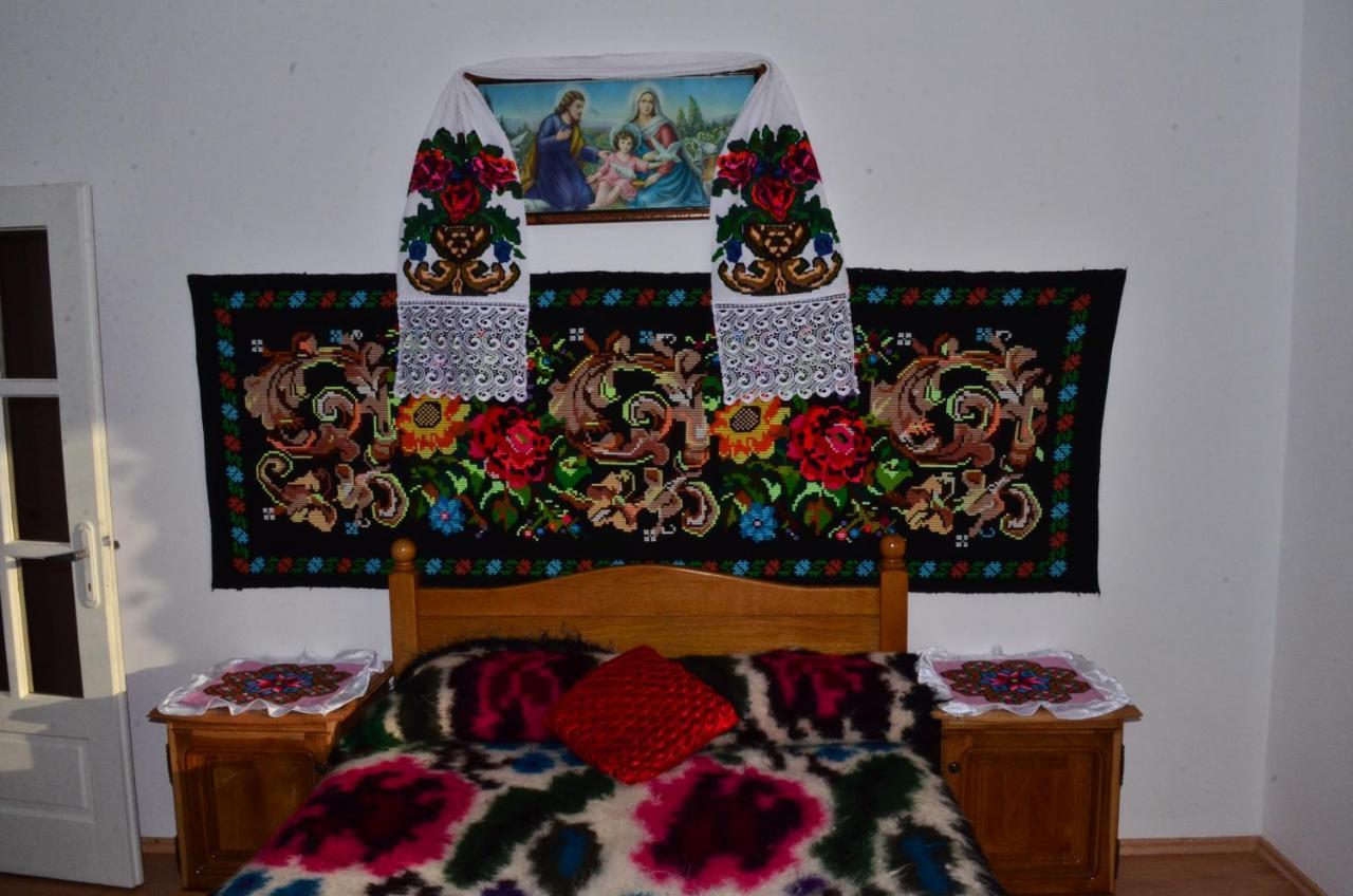 Casa Anca Hotel Sighetu Marmaţiei Buitenkant foto